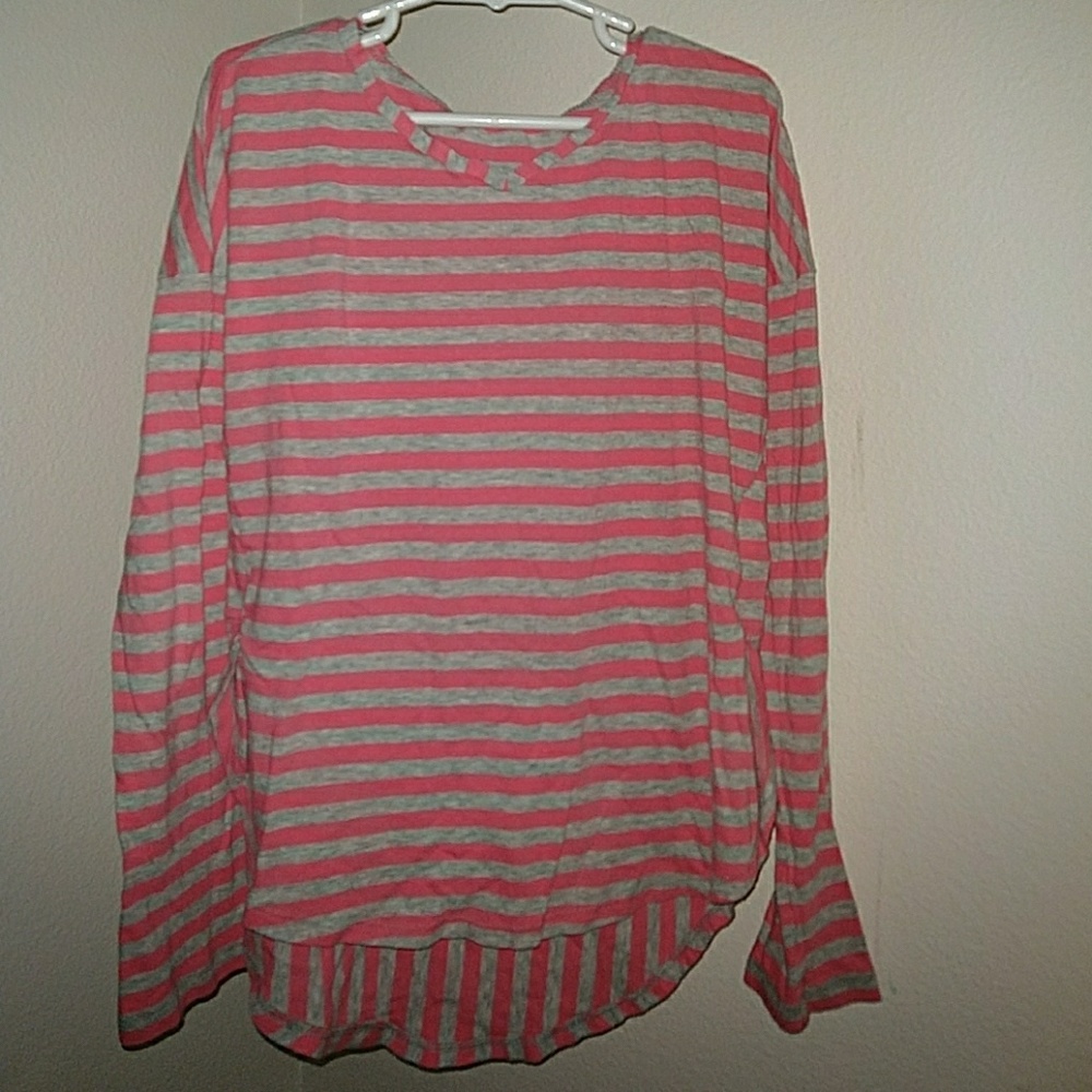 Girls long sleeved GAP t-shirt